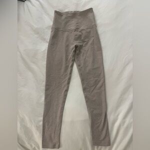Hardly worn / excellent condition Beyond Yoga Spacedye Leggings